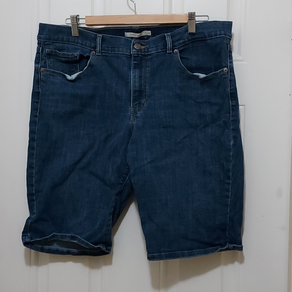 Levi's